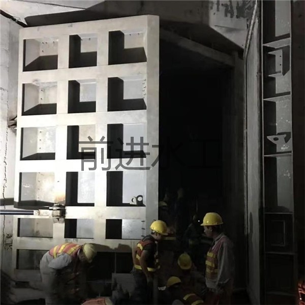 ���F�������]�����T